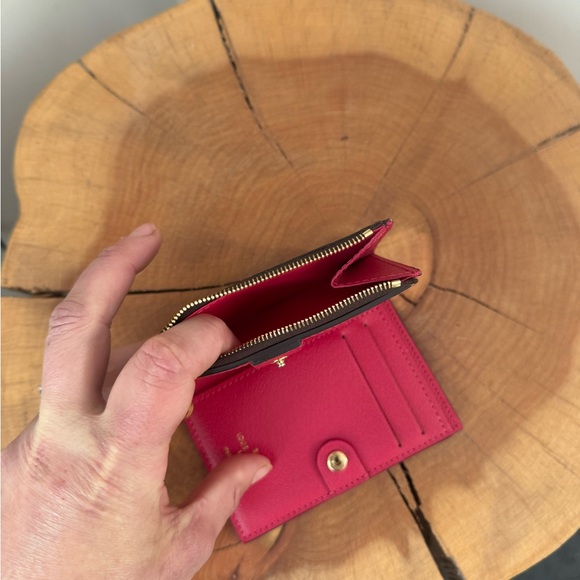 Pre-Loved Louis Vuitton Monogram Lisa Wallet SLG - Picture 5 of 7